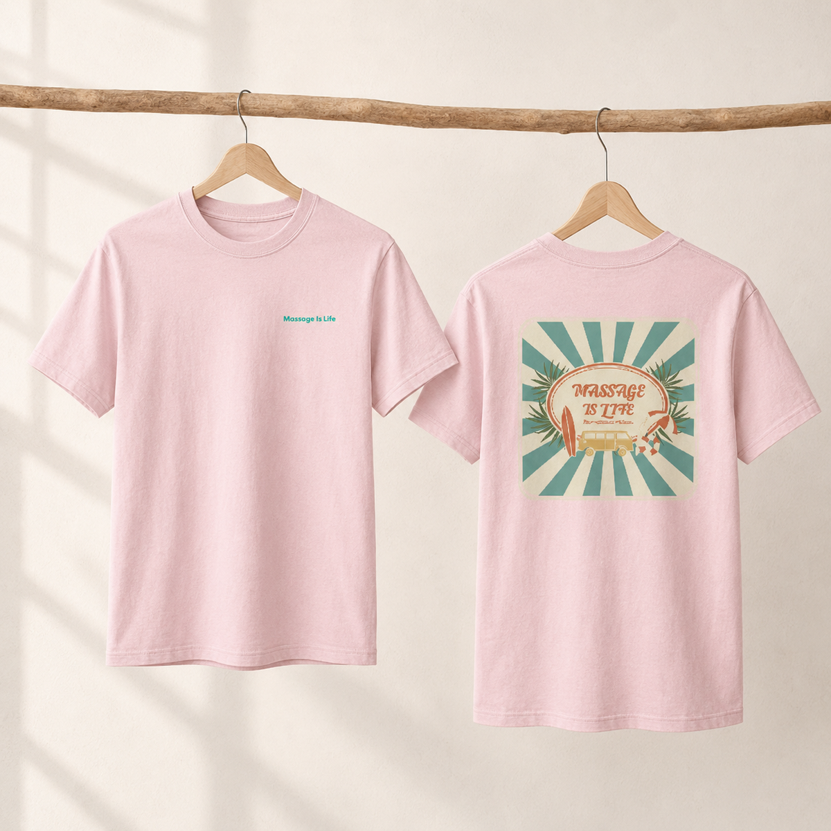 T-shirt rose bio Massage Is Life, dos imprimé rétro surf et van, style bien-être et lifestyle