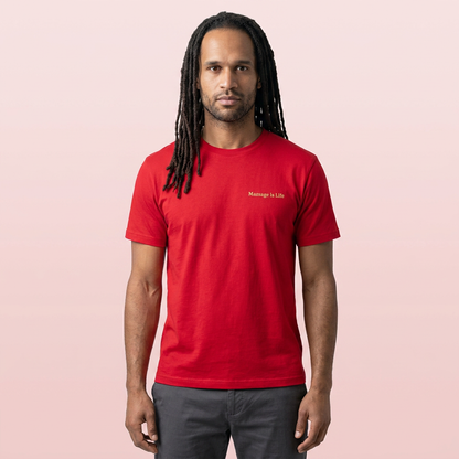 T-shirt rouge bio Massage Is Life, col rond, imprimé discret, style lifestyle bien-être